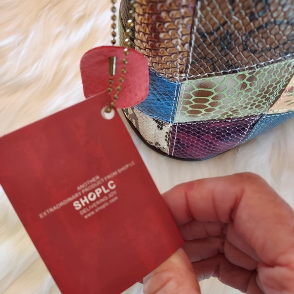 Chaos by Elsie Leather Patchwork Handbag with Crossbody Strap. NWT. - Picture 6 of 12